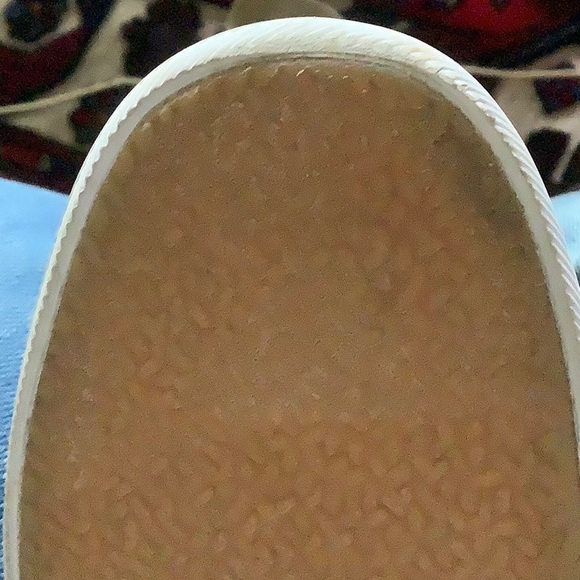 Great pair of nearly new slip on Keds! Washed black, size 7. - Picture 7 of 7